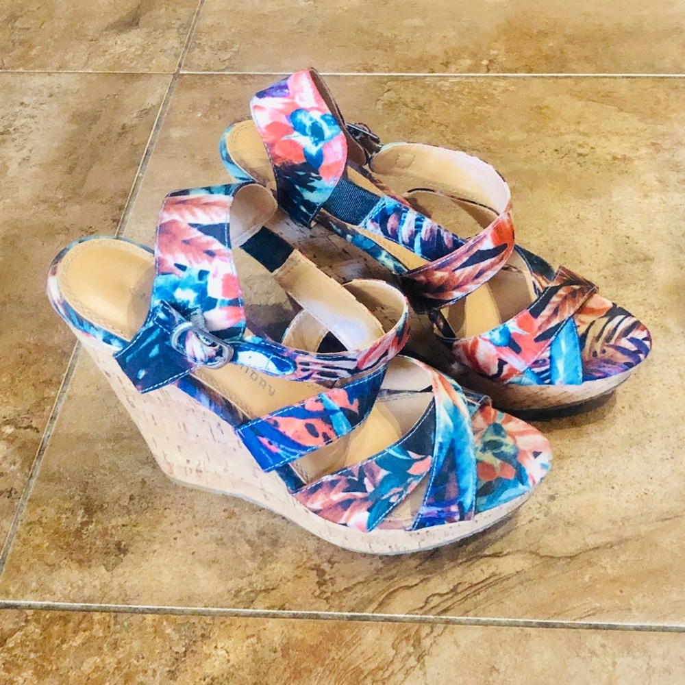 Chinese Laundry Floral Wedges